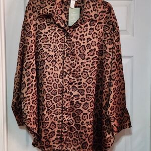 H&M Leopard Print Button-Up Top in Rust and Black